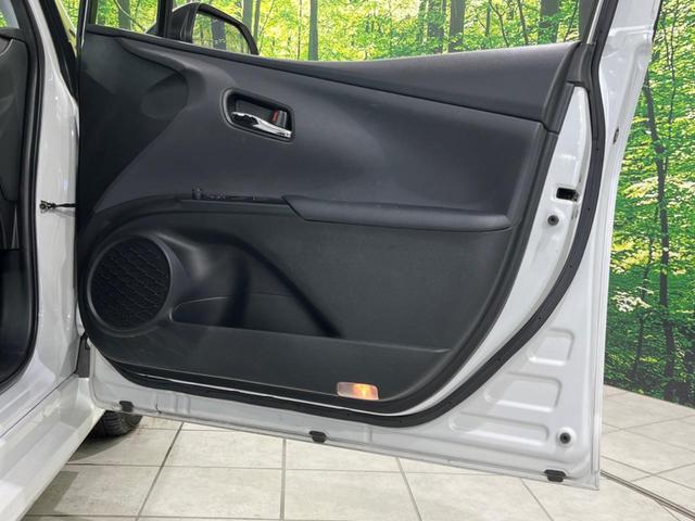 プリウス S 禁煙車 後期型 純正8型ディスプレイオーディオ バックカメラ Bluetooth接続 衝突軽減装置 レーダークルコン LEDヘッドライト オートハイビーム オートエアコン 革巻きステアリング ETC(32枚目)