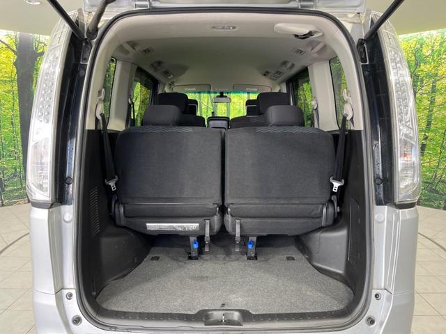 セレナ 20X Vセレクション+セーフティ S-ハイブリッド 禁煙車 純正ナビ バックカメラ CD/DVD/地デジTV Bluetooth接続 衝突軽減装置 クルーズコントロール レーンアシスト 両側電動スライドドア リアオートエアコン 後席ロールサンシェード(10枚目)