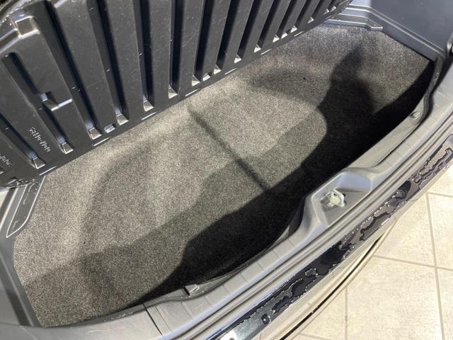 ヴォクシー S-Z 4WD 禁煙車 寒冷地仕様 純正8型ディスプレイオーディオ バックカメラ Bluetooth接続 衝突軽減装置 LEDヘッド/フォグ オートハイビーム 両側電動スライドドア 前席シートヒーター ETC(30枚目)