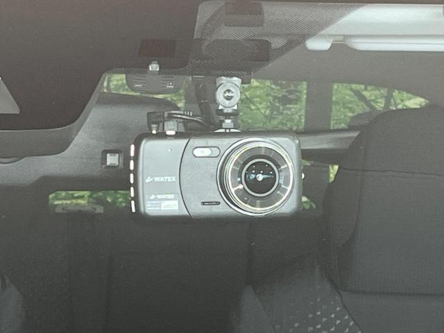 プリウス A 4wd 純正SDナビ バックカメラ ドラレコ 禁煙車 ビルトインETC レーダークルーズ コーナーセンサー スマートキー LEDヘッド オートハイビーム オートライト オートエアコン(6枚目)