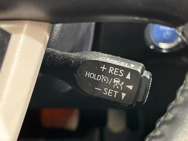 プリウス A 4wd 純正SDナビ バックカメラ ドラレコ 禁煙車 ビルトインETC レーダークルーズ コーナーセンサー スマートキー LEDヘッド オートハイビーム オートライト オートエアコン(8枚目)