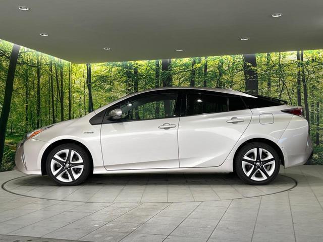 プリウス A 4wd 純正SDナビ バックカメラ ドラレコ 禁煙車 ビルトインETC レーダークルーズ コーナーセンサー スマートキー LEDヘッド オートハイビーム オートライト オートエアコン(28枚目)