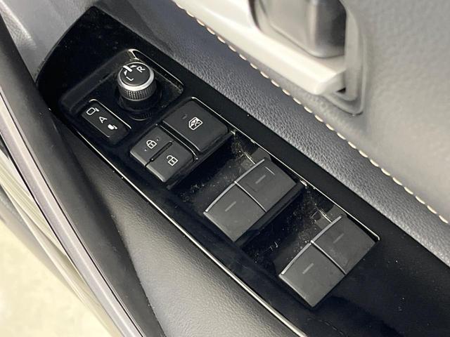 カローラツーリング ハイブリッド ダブルバイビー 4WD 純正8型デイスプレイオーデイオ バックカメラ 衝突被害軽減システム レーダークルーズ 禁煙車 ハーフレザーシート ドラレコ コーナーセンサー スマートキー LEDヘッド ETC2.0(37枚目)