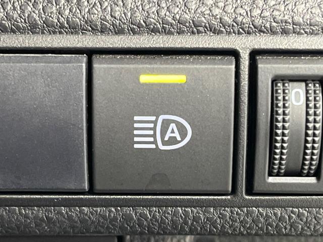 カローラツーリング ハイブリッド ダブルバイビー 4WD 純正8型デイスプレイオーデイオ バックカメラ 衝突被害軽減システム レーダークルーズ 禁煙車 ハーフレザーシート ドラレコ コーナーセンサー スマートキー LEDヘッド ETC2.0(56枚目)