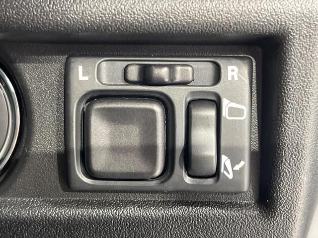 ジムニーノマド ＦＣ　登録済未使用車　衝突軽減装置　アダプティブクルーズ　ＬＥＤヘッド　ＬＥＤフォグ　コーナーセンサー　オートハイビーム　車線逸脱警報　ヒーテッドドアミラー　スマートキー　革巻きステアリング　オートエアコン（7枚目）