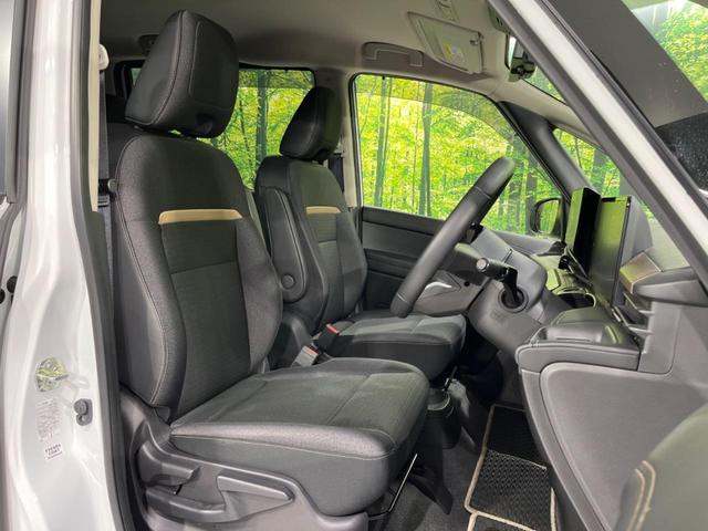 運転席シート廻りは使用感も少なく、良好な状態となっています。丁寧に使われていたことがよくわかりますね。