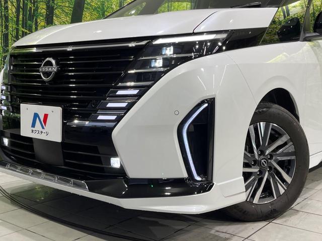 【ＬＥＤヘッドライト】悪天候や夜間走行時も良好な視界を確保し安心して運転できる高輝度ＬＥＤヘッドライトを装備！点灯速度が早く、消費電力も抑えられています。