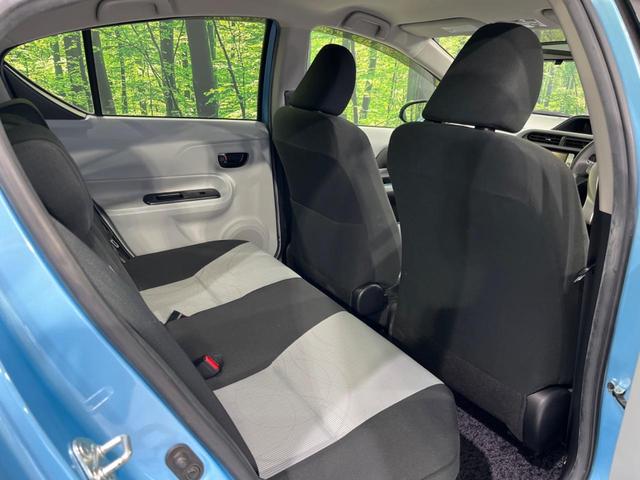 アクア Ｓ　禁煙車　純正ＳＤナビ　バックカメラ　Ｂｌｕｅｔｏｏｔｈ接続　ＣＤ／ＤＶＤ再生　地デジ　ＬＥＤヘッドライト　オートライト　前席シートヒーター　横滑り防止装置　オートエアコン　スマートキー　１４インチＡＷ（25枚目）