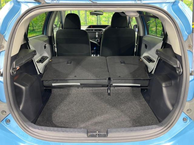 アクア Ｓ　禁煙車　純正ＳＤナビ　バックカメラ　Ｂｌｕｅｔｏｏｔｈ接続　ＣＤ／ＤＶＤ再生　地デジ　ＬＥＤヘッドライト　オートライト　前席シートヒーター　横滑り防止装置　オートエアコン　スマートキー　１４インチＡＷ（31枚目）