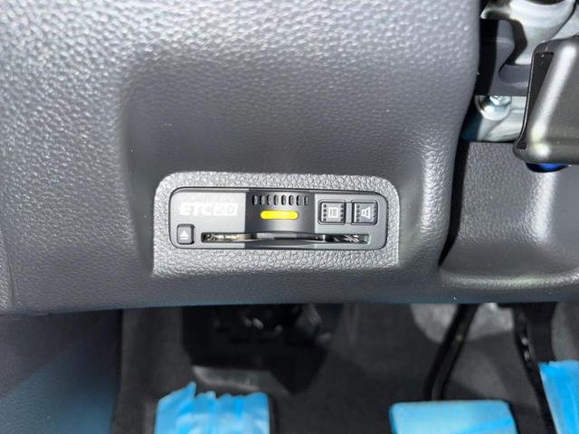 ヴェゼル e:HEV Z 全周囲カメラ 純正9型ナビ 衝突軽減 電動リアゲート ハーフレザーシート コーナーセンサー スマートキー LEDヘッド ETC2.0 純正18インチアルミ オートハイビーム オートライト(30枚目)