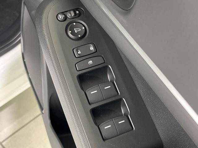 ヴェゼル e:HEV Z 全周囲カメラ 純正9型ナビ 衝突軽減 電動リアゲート ハーフレザーシート コーナーセンサー スマートキー LEDヘッド ETC2.0 純正18インチアルミ オートハイビーム オートライト(40枚目)