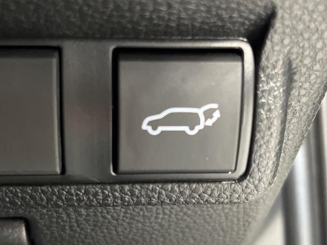 カローラクロス ハイブリッド　Ｚ　４ＷＤ　禁煙車　現行型　モデリスタエアロ　調光パノマラルーフ　純正１０．５型ナビ　全周囲カメラ　フルセグ　Ｂｌｕｅｔｏｏｔｈ接続　衝突軽減装置　ＬＥＤヘッド／フォグ　シーケンシャルターンランプ　ＥＴＣ（54枚目）