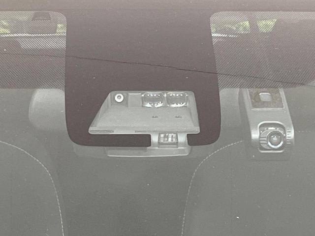 アクア Ｓスタイルブラック　全周囲カメラ　純正ナビ　衝突軽減　禁煙車　ドラレコ　コーナーセンサー　スマートキー　ＬＥＤヘッド　ＥＴＣ　オートハイビーム　オートライト　オートエアコン　Ｂｌｕｅｔｏｏｔｈ　ＣＤ　ＤＶＤ再生（6枚目）