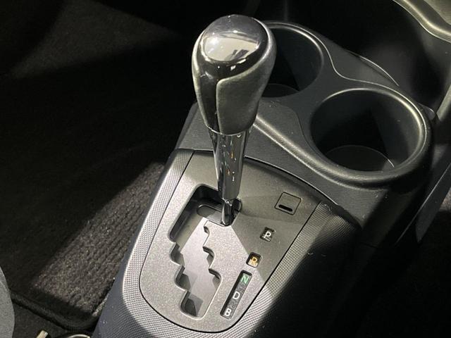 アクア Ｓスタイルブラック　全周囲カメラ　純正ナビ　衝突軽減　禁煙車　ドラレコ　コーナーセンサー　スマートキー　ＬＥＤヘッド　ＥＴＣ　オートハイビーム　オートライト　オートエアコン　Ｂｌｕｅｔｏｏｔｈ　ＣＤ　ＤＶＤ再生（24枚目）