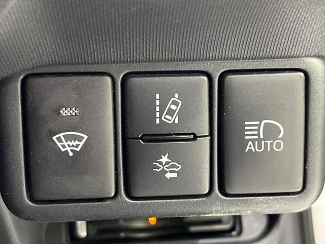 アクア Ｓスタイルブラック　全周囲カメラ　純正ナビ　衝突軽減　禁煙車　ドラレコ　コーナーセンサー　スマートキー　ＬＥＤヘッド　ＥＴＣ　オートハイビーム　オートライト　オートエアコン　Ｂｌｕｅｔｏｏｔｈ　ＣＤ　ＤＶＤ再生（31枚目）