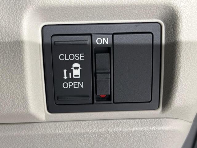 Ｎ－ＢＯＸ ベースグレード　４ＷＤ　電動スライドドア　ＳＤナビ　バックカメラ　衝突被害軽減システム　禁煙車　コーナーセンサー　スマートキー　ＬＥＤヘッド　ＥＴＣ　オートハイビーム　車線逸脱警報　オートライト　オートエアコン（3枚目）