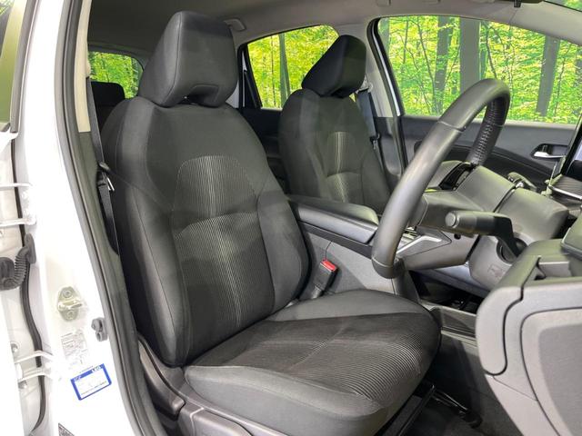 ノート Ｘ　ＦＯＵＲ　純正９型ナビ　バックカメラ　衝突軽減　禁煙車　ドラレコ　コーナーセンサー　スマートキー　オートハイビーム　車線逸脱警報　オートライト　オートエアコン　Ｂｌｕｅｔｏｏｔｈ（8枚目）