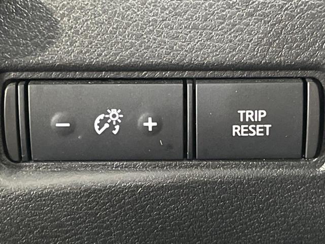 ノート Ｘ　ＦＯＵＲ　純正９型ナビ　バックカメラ　衝突軽減　禁煙車　ドラレコ　コーナーセンサー　スマートキー　オートハイビーム　車線逸脱警報　オートライト　オートエアコン　Ｂｌｕｅｔｏｏｔｈ（30枚目）