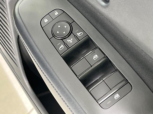 ノート Ｘ　ＦＯＵＲ　純正９型ナビ　バックカメラ　衝突軽減　禁煙車　ドラレコ　コーナーセンサー　スマートキー　オートハイビーム　車線逸脱警報　オートライト　オートエアコン　Ｂｌｕｅｔｏｏｔｈ（36枚目）