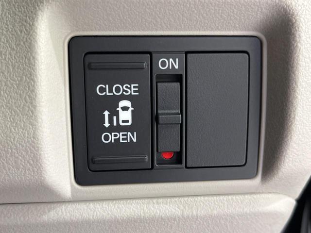 Ｎ－ＢＯＸ ベースグレード　４ＷＤ　電動スライドドア　バックカメラ　衝突被害軽減システム　コーナーセンサー　スマートキー　ＬＥＤヘッド　オートライト　オートエアコン（3枚目）