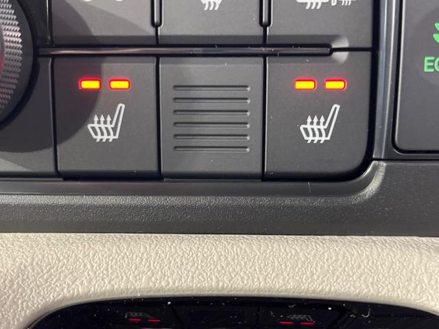 Ｎ－ＢＯＸ ベースグレード　４ＷＤ　電動スライドドア　バックカメラ　衝突被害軽減システム　コーナーセンサー　スマートキー　ＬＥＤヘッド　オートライト　オートエアコン（5枚目）