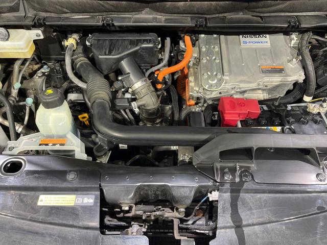 セレナ e-パワー ハイウェイスターV 純正10型ナビ 後席モニター 全周囲カメラ 両側電動ドア 衝突被害軽減 ドラレコ ETC レーダークルーズ 禁煙車 ハーフレザーシート コーナーセンサー スマートキー LEDヘッド(19枚目)