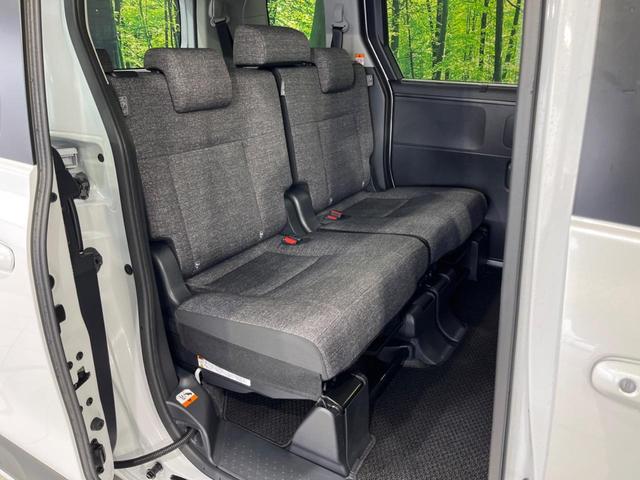 シエンタ ハイブリッドＺ　純正１０型ナビ　両側電動ドア　全周囲カメラ　衝突軽減　禁煙車　コーナーセンサー　スマートキー　ＬＥＤヘッド　ビルトインＥＴＣ　オートハイビーム　車線逸脱警報　オートライト　オートエアコン（9枚目）