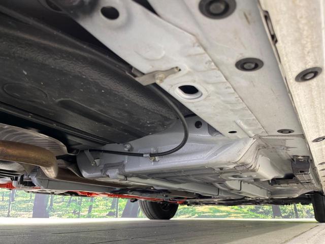 シエンタ ハイブリッドＺ　純正１０型ナビ　両側電動ドア　全周囲カメラ　衝突軽減　禁煙車　コーナーセンサー　スマートキー　ＬＥＤヘッド　ビルトインＥＴＣ　オートハイビーム　車線逸脱警報　オートライト　オートエアコン（23枚目）