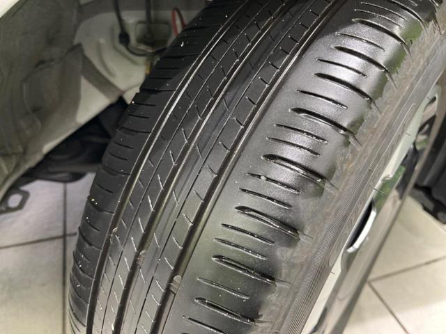 シエンタ ハイブリッドＺ　純正１０型ナビ　両側電動ドア　全周囲カメラ　衝突軽減　禁煙車　コーナーセンサー　スマートキー　ＬＥＤヘッド　ビルトインＥＴＣ　オートハイビーム　車線逸脱警報　オートライト　オートエアコン（57枚目）