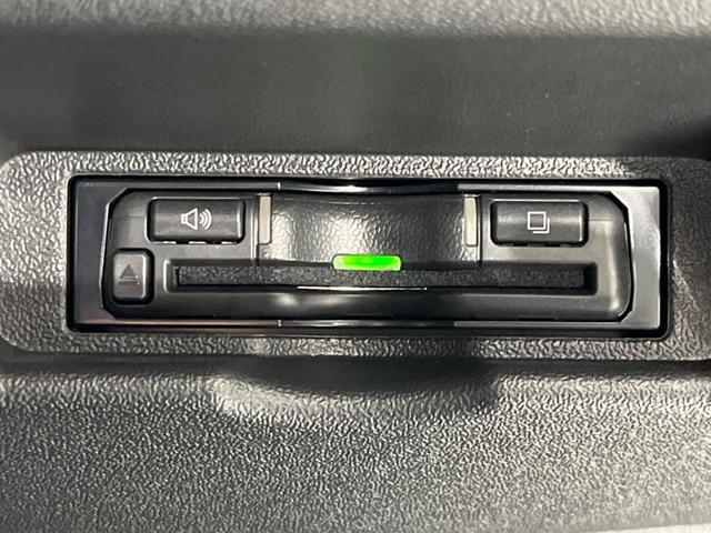 ハイエースバン ロングスーパーＧＬ　両側電動スライドドア　ＡＬＰＩＮＥ製ＳＤナビ　バックカメラ　寒冷地仕様　禁煙車　衝突軽減装置　ＥＴＣ　スマートキー　オートライト　オートエアコン　ＬＥＤヘッドライト　ＬＥＤフォグ　ドアバイザー（8枚目）