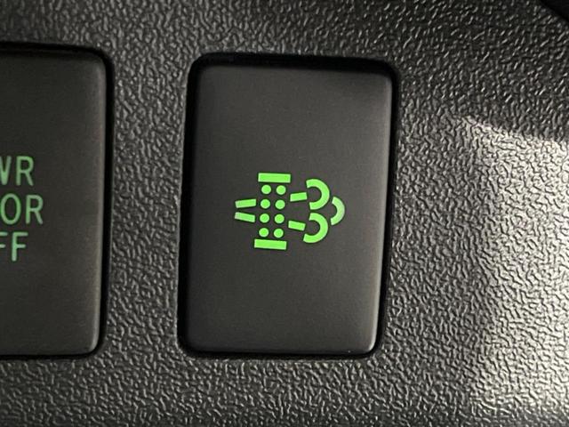 ハイエースバン ロングスーパーＧＬ　両側電動スライドドア　ＡＬＰＩＮＥ製ＳＤナビ　バックカメラ　寒冷地仕様　禁煙車　衝突軽減装置　ＥＴＣ　スマートキー　オートライト　オートエアコン　ＬＥＤヘッドライト　ＬＥＤフォグ　ドアバイザー（30枚目）