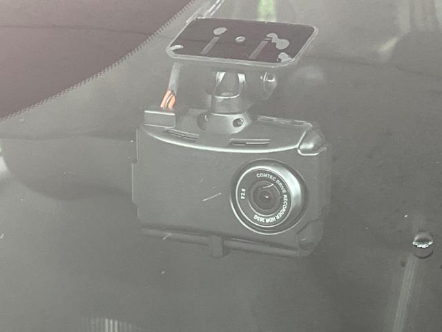 ノート Ｘ　ＦＯＵＲ　４ＷＤ　ＳＤナビ　バックカメラ　Ｂｌｕｅｔｏｏｔｈ接続　　衝突軽減装置　クリアランスソナー　前席シートヒーター　ステアリングヒーター　ドライブレコーダー　ＥＴＣ（6枚目）