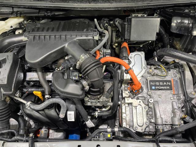 ノート Ｘ　ＦＯＵＲ　４ＷＤ　ＳＤナビ　バックカメラ　Ｂｌｕｅｔｏｏｔｈ接続　　衝突軽減装置　クリアランスソナー　前席シートヒーター　ステアリングヒーター　ドライブレコーダー　ＥＴＣ（19枚目）