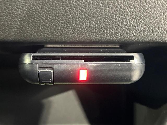 スペーシア ハイブリッドＧ　４ＷＤ　ＳＤナビ　バックカメラ　衝突被害軽減　禁煙車　コーナーセンサー　スマートキー　ＬＥＤヘッド　ビルトインＥＴＣ　オートハイビーム　車線逸脱警報　オートライト　オートエアコン（7枚目）