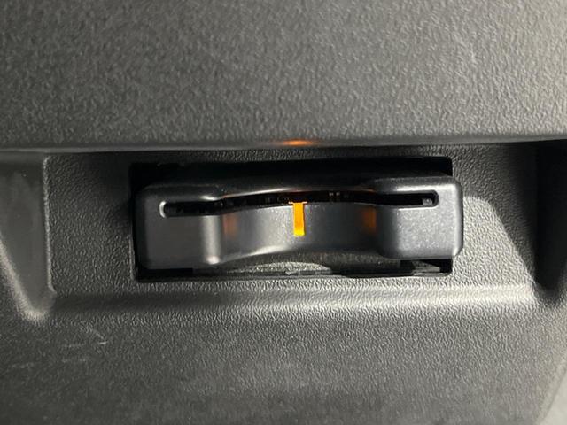 ジムニー ＸＣ　４ＷＤ　ＡＬＰＩＮＥ９型ナビ　バックカメラ　デジタルインナーミラー　衝突被害軽減　禁煙車　ドラレコ　コーナーセンサー　スマートキー　ＬＥＤヘッド　ＥＴＣ　クルコン　純正１６インチＡＷ　オートライト（7枚目）