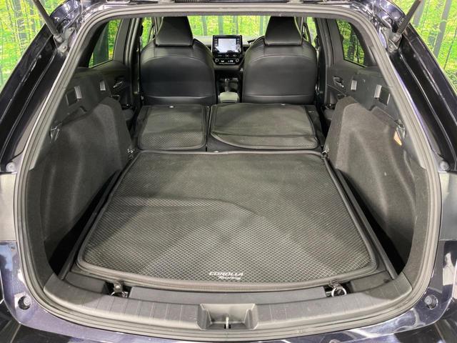 カローラツーリング ハイブリッド ダブルバイビー 4WD 衝突軽減装置 ディスプレイオーディオ バックカメラ レーダークルーズ ETC Bluetooth 合皮シート LEDヘッド オートマチックハイビーム スマートキー 革巻きステアリング(10枚目)
