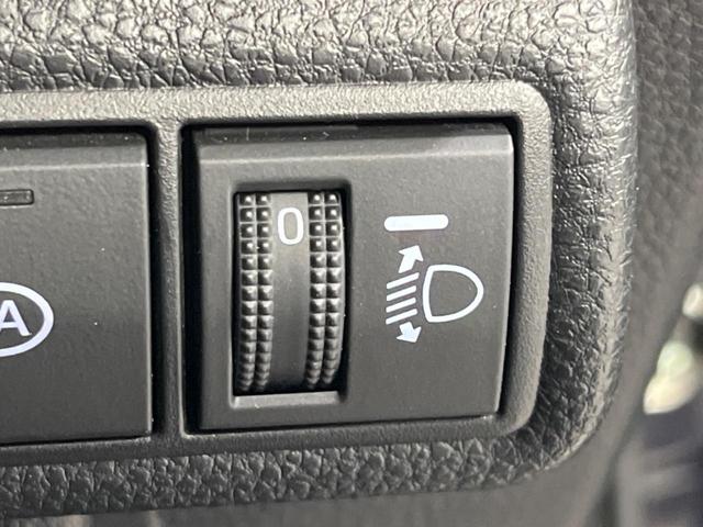 カローラツーリング ハイブリッド ダブルバイビー 4WD 衝突軽減装置 ディスプレイオーディオ バックカメラ レーダークルーズ ETC Bluetooth 合皮シート LEDヘッド オートマチックハイビーム スマートキー 革巻きステアリング(37枚目)