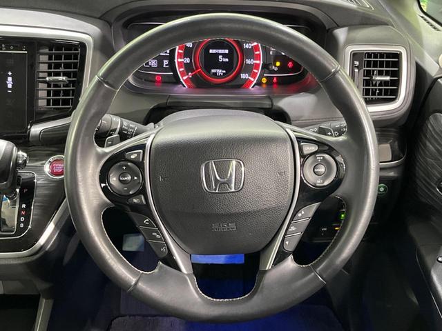 オデッセイ アブソルート・ＥＸ　前期　純正ナビ　後席モニター　７人乗　両側電動スライド　衝突軽減　禁煙車　全周囲カメラ　ＥＴＣ　Ｂｌｕｅｔｏｏｔｈ　ドラレコ　スマートキー　パワーシート　ＬＥＤヘッド　オートライト　純正１８インチＡＷ（12枚目）