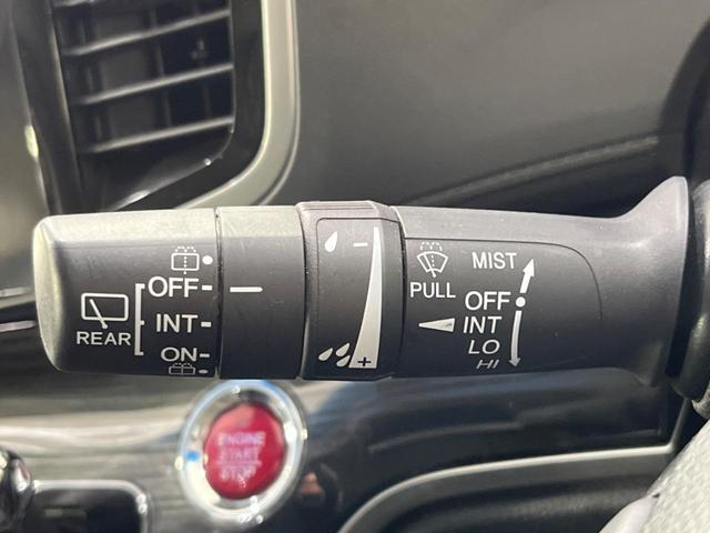 オデッセイ アブソルート・ＥＸ　前期　純正ナビ　後席モニター　７人乗　両側電動スライド　衝突軽減　禁煙車　全周囲カメラ　ＥＴＣ　Ｂｌｕｅｔｏｏｔｈ　ドラレコ　スマートキー　パワーシート　ＬＥＤヘッド　オートライト　純正１８インチＡＷ（31枚目）