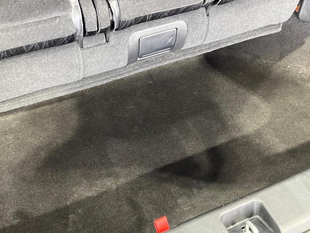 オデッセイ アブソルート・ＥＸ　前期　純正ナビ　後席モニター　７人乗　両側電動スライド　衝突軽減　禁煙車　全周囲カメラ　ＥＴＣ　Ｂｌｕｅｔｏｏｔｈ　ドラレコ　スマートキー　パワーシート　ＬＥＤヘッド　オートライト　純正１８インチＡＷ（44枚目）