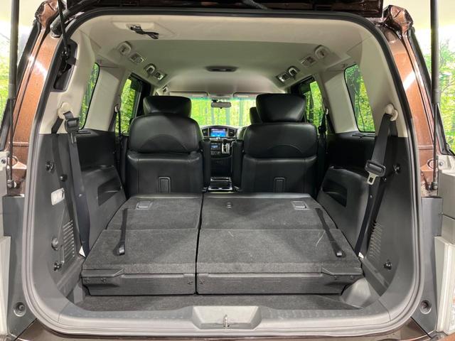 エルグランド 250ハイウェイスタープレミアム 4WD 両側電動 メーカーナビ 全周囲カメラ 禁煙車 電動リアゲート レザーシート スマートキー LEDヘッド ビルトインETC クルコン 純正18インチAW オートライト デュアルエアコン(11枚目)