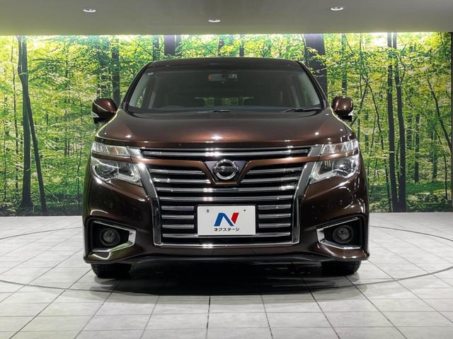 エルグランド 250ハイウェイスタープレミアム 4WD 両側電動 メーカーナビ 全周囲カメラ 禁煙車 電動リアゲート レザーシート スマートキー LEDヘッド ビルトインETC クルコン 純正18インチAW オートライト デュアルエアコン(15枚目)