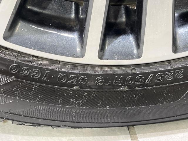 エルグランド 250ハイウェイスタープレミアム 4WD 両側電動 メーカーナビ 全周囲カメラ 禁煙車 電動リアゲート レザーシート スマートキー LEDヘッド ビルトインETC クルコン 純正18インチAW オートライト デュアルエアコン(26枚目)