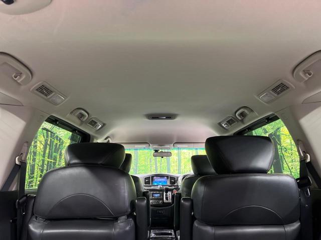 エルグランド 250ハイウェイスタープレミアム 4WD 両側電動 メーカーナビ 全周囲カメラ 禁煙車 電動リアゲート レザーシート スマートキー LEDヘッド ビルトインETC クルコン 純正18インチAW オートライト デュアルエアコン(33枚目)