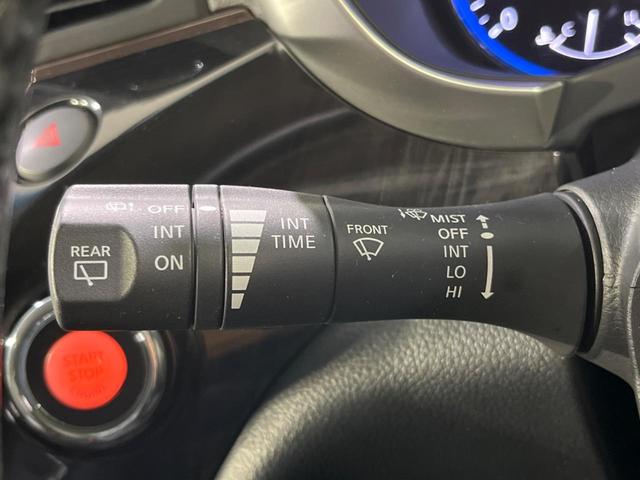 エルグランド 250ハイウェイスタープレミアム 4WD 両側電動 メーカーナビ 全周囲カメラ 禁煙車 電動リアゲート レザーシート スマートキー LEDヘッド ビルトインETC クルコン 純正18インチAW オートライト デュアルエアコン(51枚目)