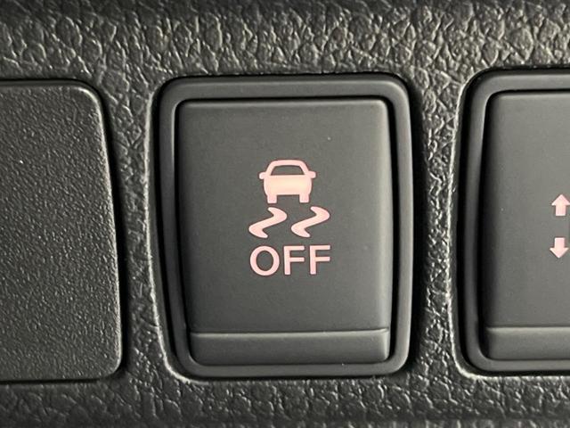 エルグランド 250ハイウェイスタープレミアム 4WD 両側電動 メーカーナビ 全周囲カメラ 禁煙車 電動リアゲート レザーシート スマートキー LEDヘッド ビルトインETC クルコン 純正18インチAW オートライト デュアルエアコン(56枚目)