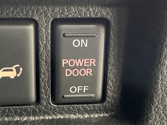 エルグランド 250ハイウェイスタープレミアム 4WD 両側電動 メーカーナビ 全周囲カメラ 禁煙車 電動リアゲート レザーシート スマートキー LEDヘッド ビルトインETC クルコン 純正18インチAW オートライト デュアルエアコン(59枚目)