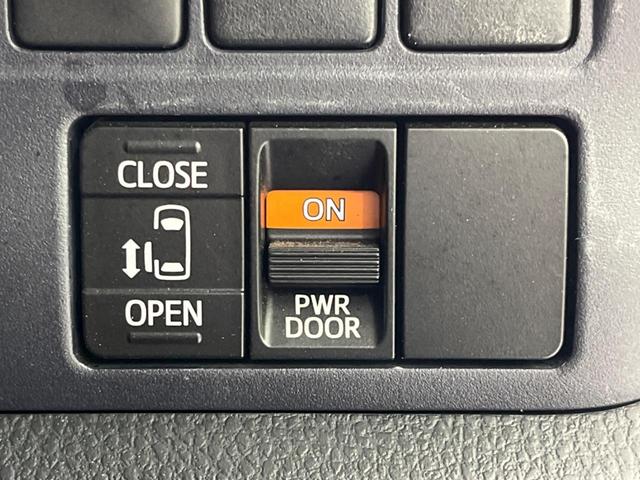 ヴォクシー ZS 電動スライドドア 禁煙車 スマートキー LEDヘッド ETC オートライト デュアルエアコン CD(3枚目)