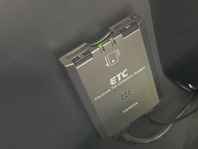 ヴォクシー ZS 電動スライドドア 禁煙車 スマートキー LEDヘッド ETC オートライト デュアルエアコン CD(5枚目)