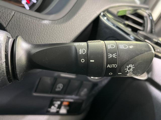 ヴォクシー ZS 電動スライドドア 禁煙車 スマートキー LEDヘッド ETC オートライト デュアルエアコン CD(31枚目)